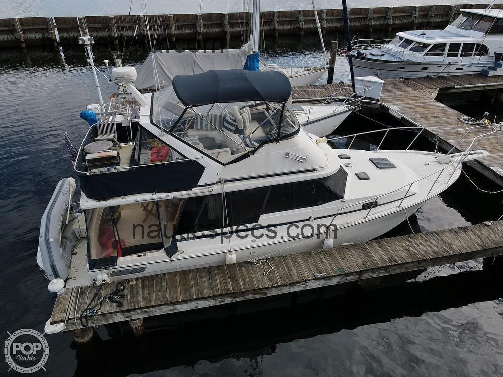 Bayliner 3270 specs and reviews