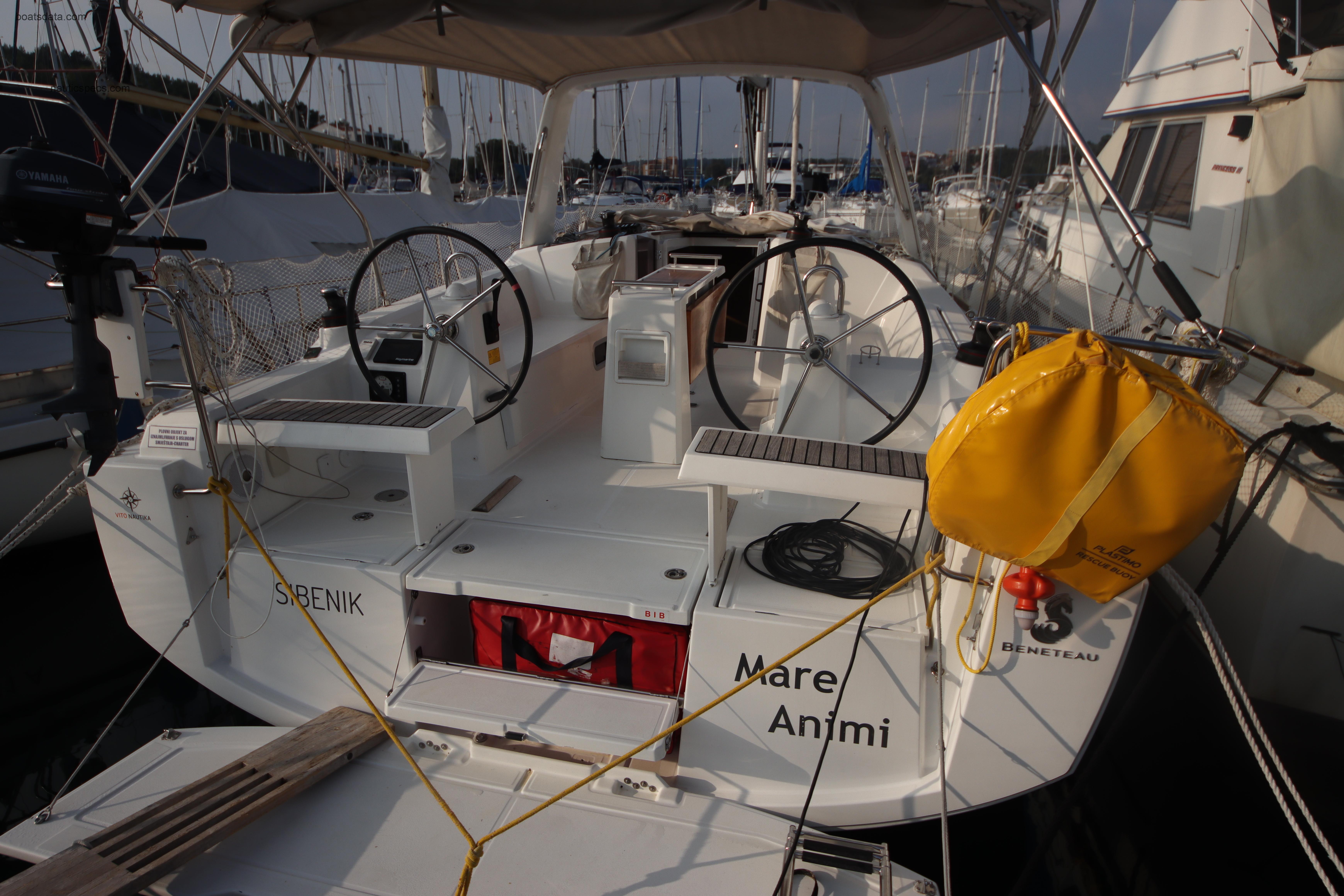 Beneteau Oceanis 35 specs and reviews