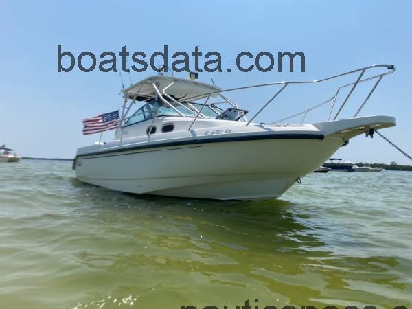 Boston Whaler Conquest fiche technique et avis