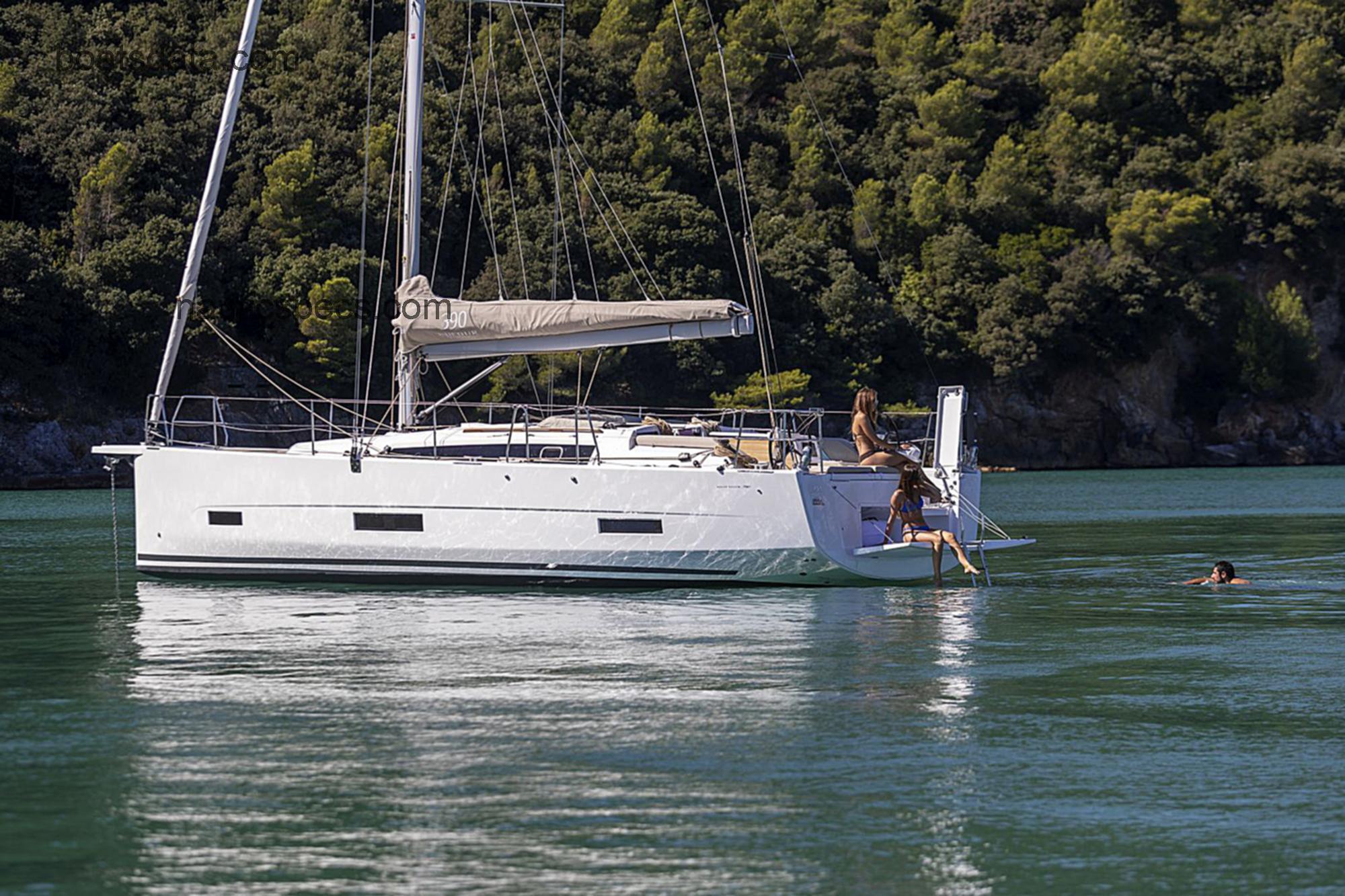 Dufour 390 specs and reviews 