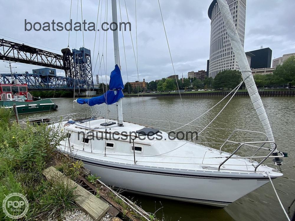 Hunter 31 specs and reviews