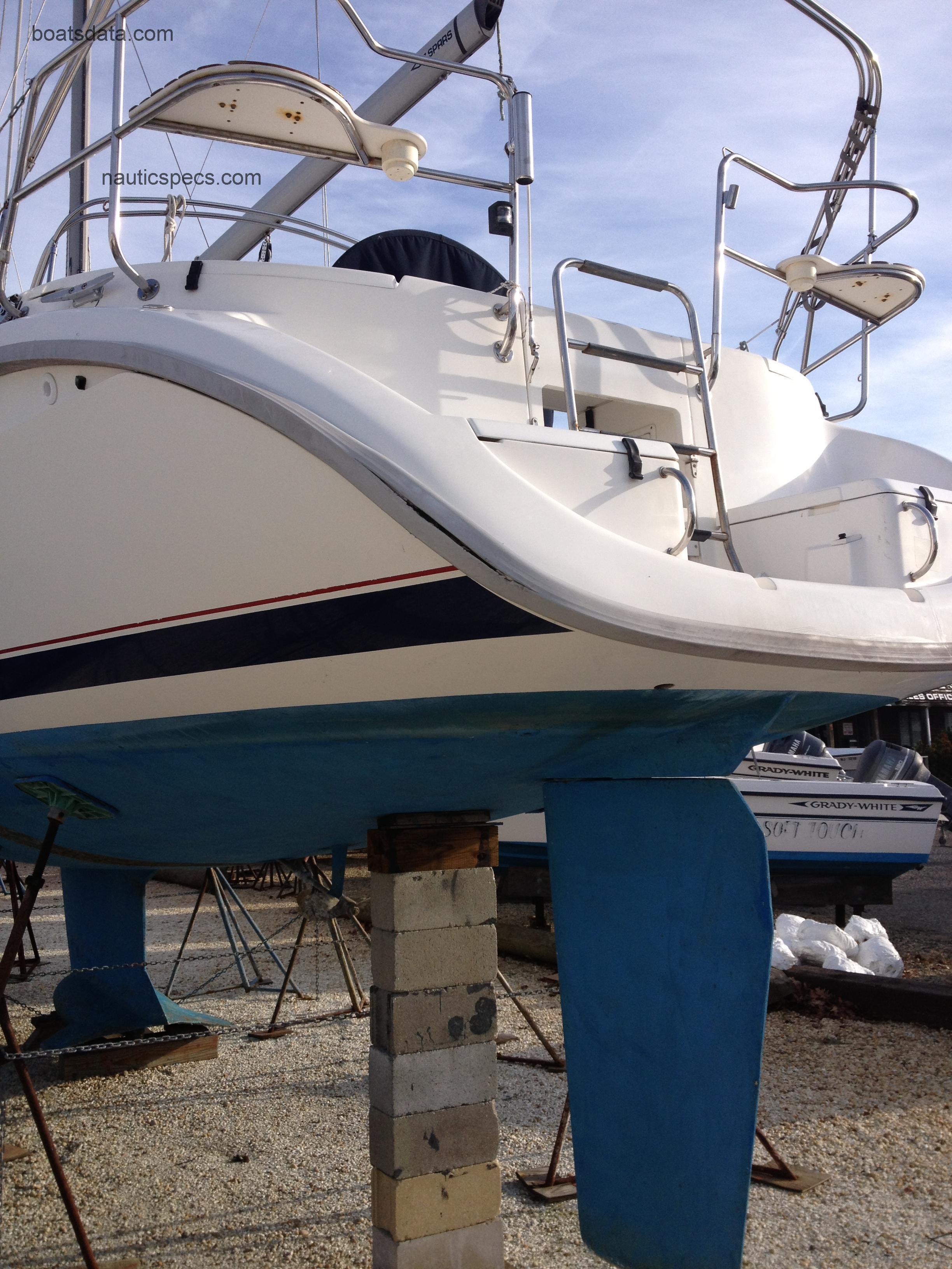 Hunter 376 specs and reviews