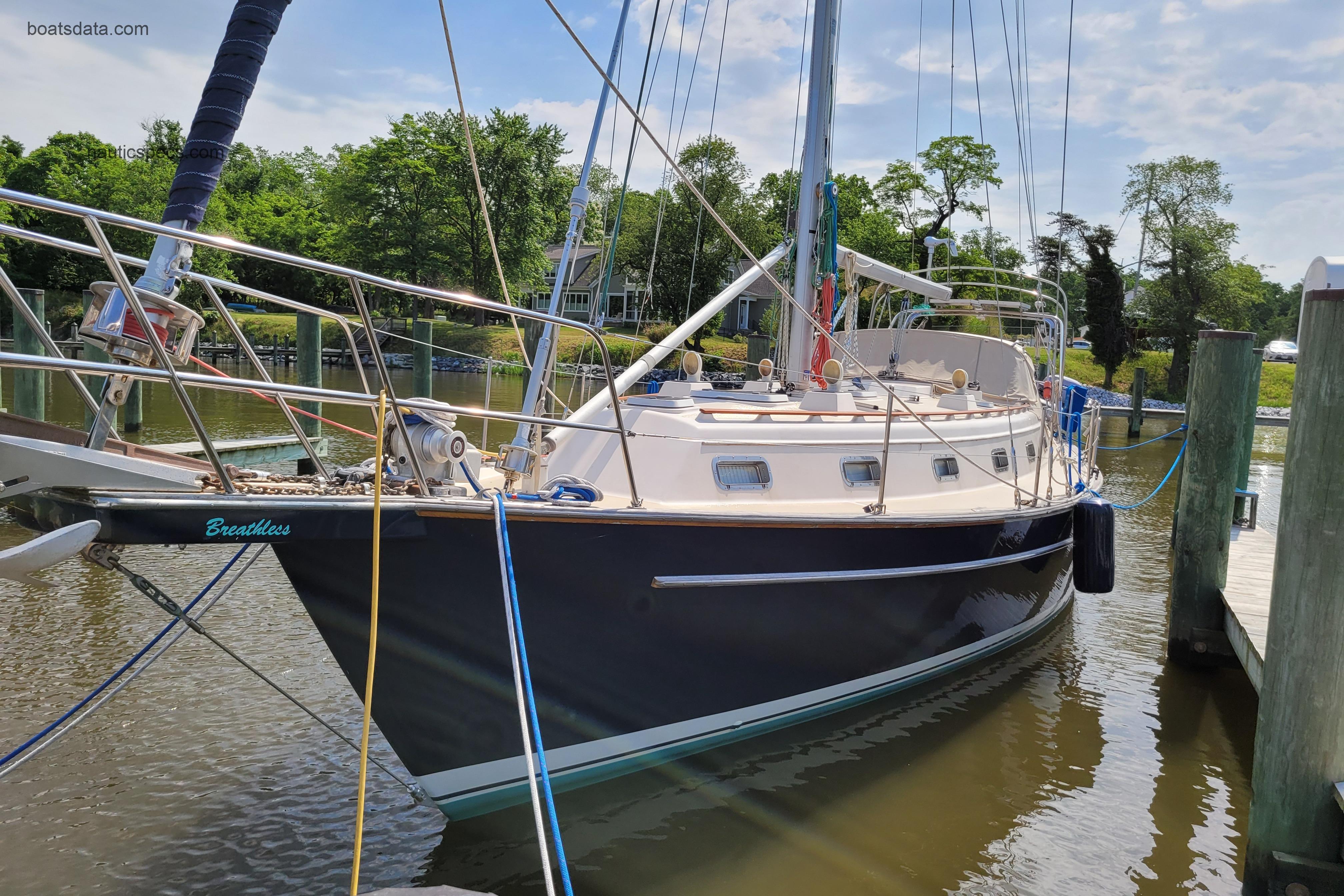 Island Packet 40 specs and reviews