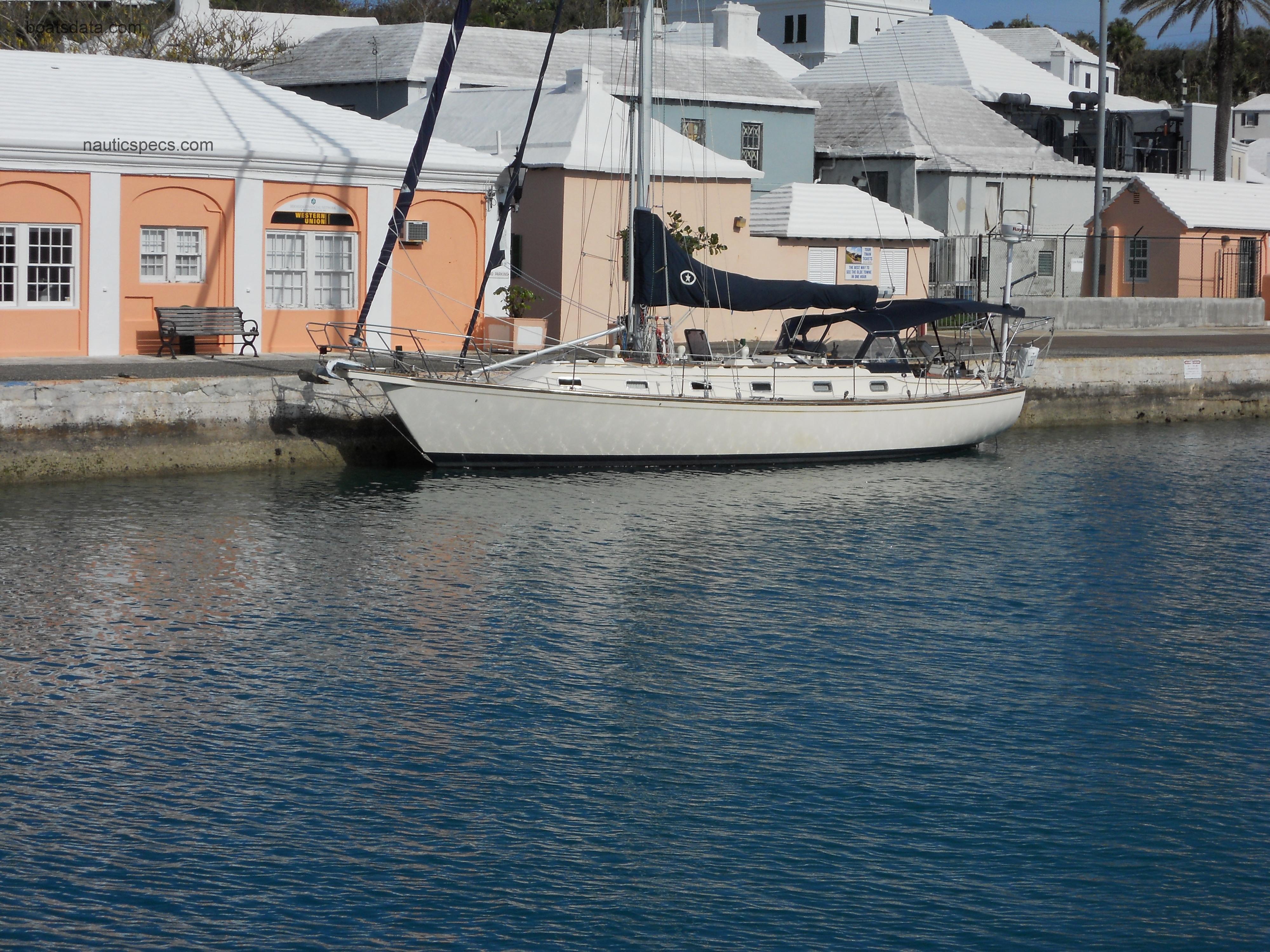 Island Packet 44 specs and reviews