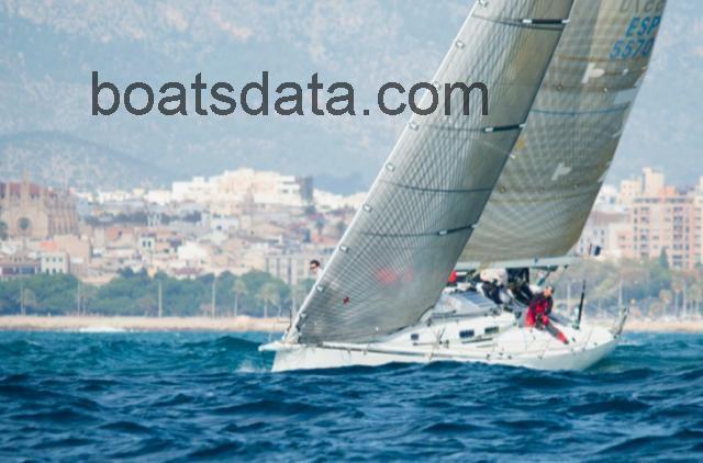 Nautitech 40 specs and reviews 